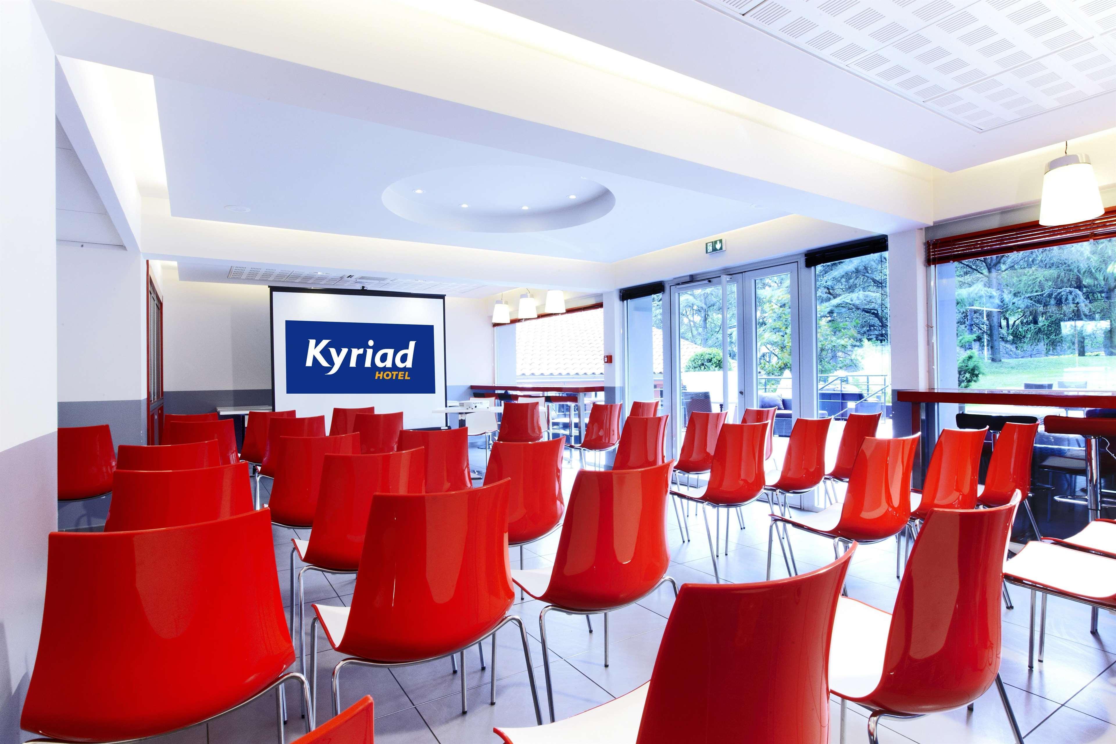 Kyriad Lyon Sud Sainte Foy Exterior photo