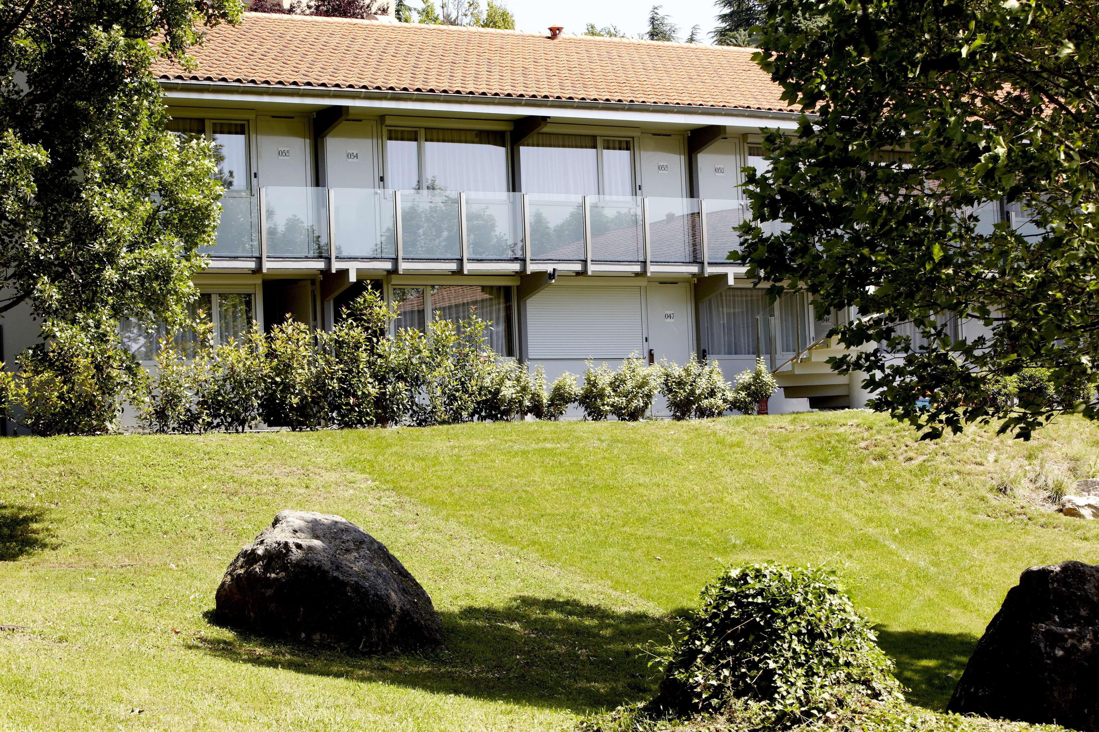 Kyriad Lyon Sud Sainte Foy Exterior photo