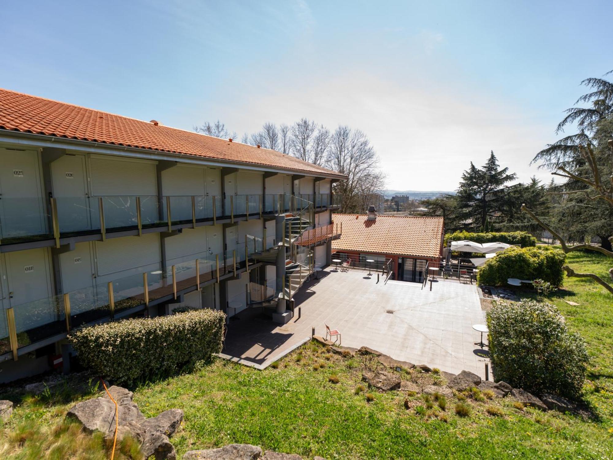 Kyriad Lyon Sud Sainte Foy Exterior photo