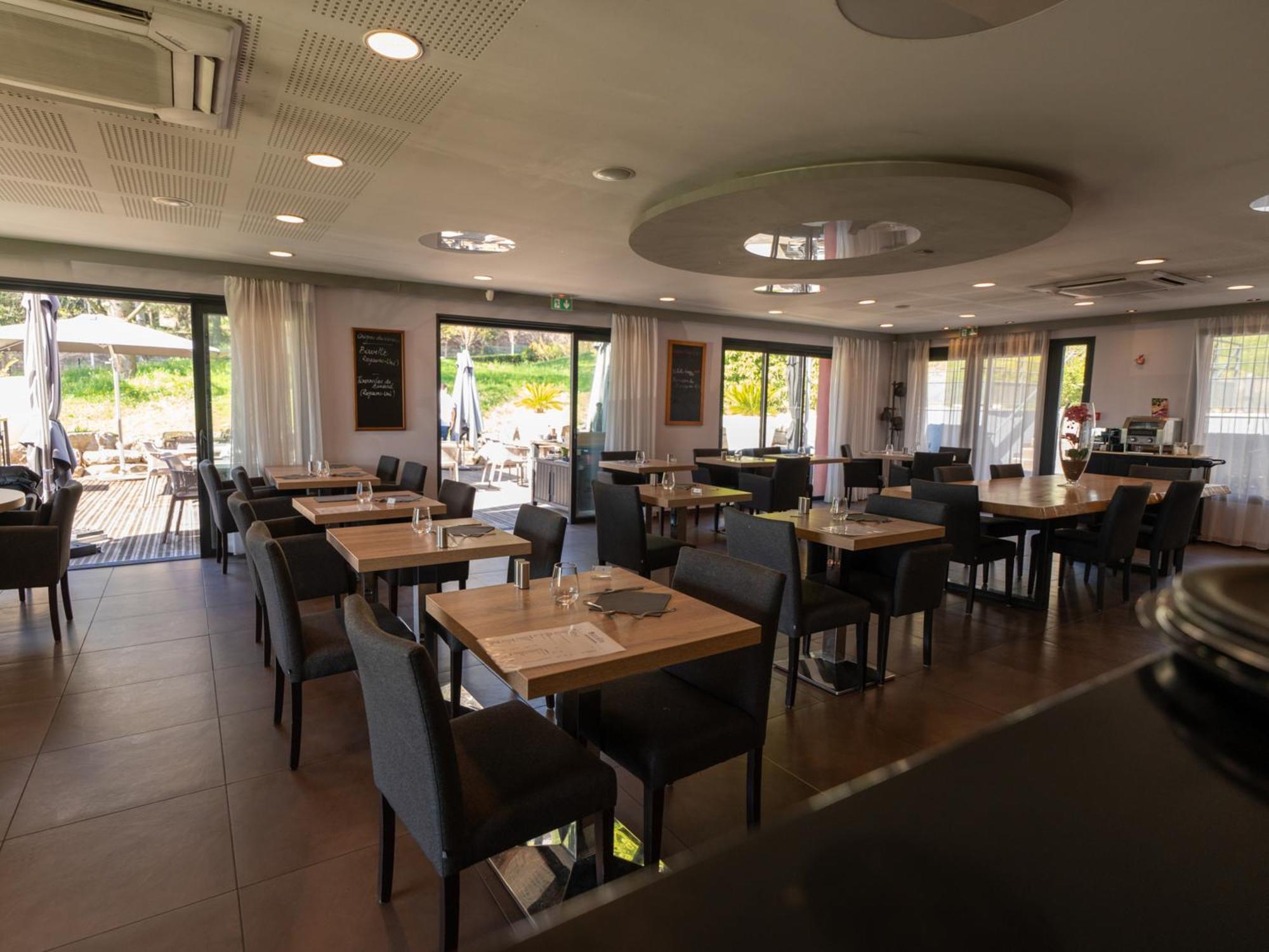 Kyriad Lyon Sud Sainte Foy Exterior photo